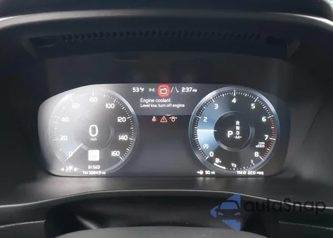 2021 Volvo Xc40 T5 R-Design z USA, uszkodzony, nr VIN YV4162UMXM2492877